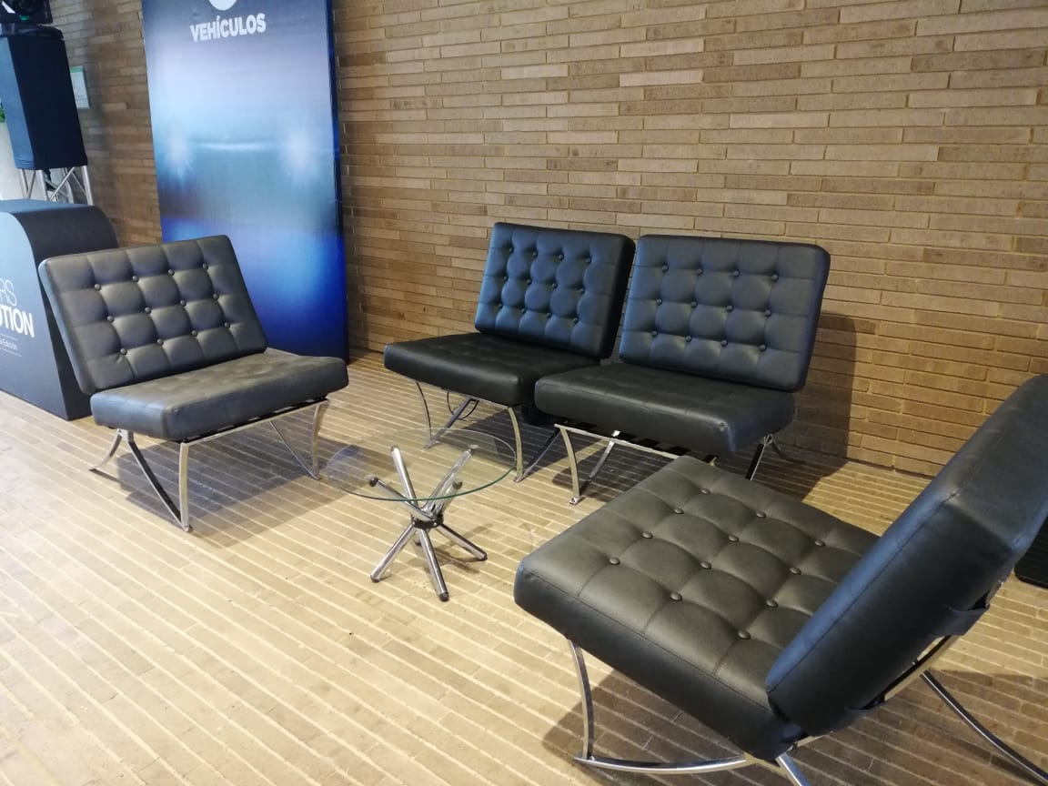 Poltronas lounge elegantes para evento social